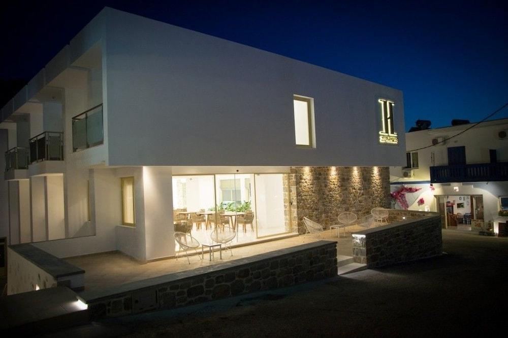 Zephyros Hotel Myrties Extérieur photo