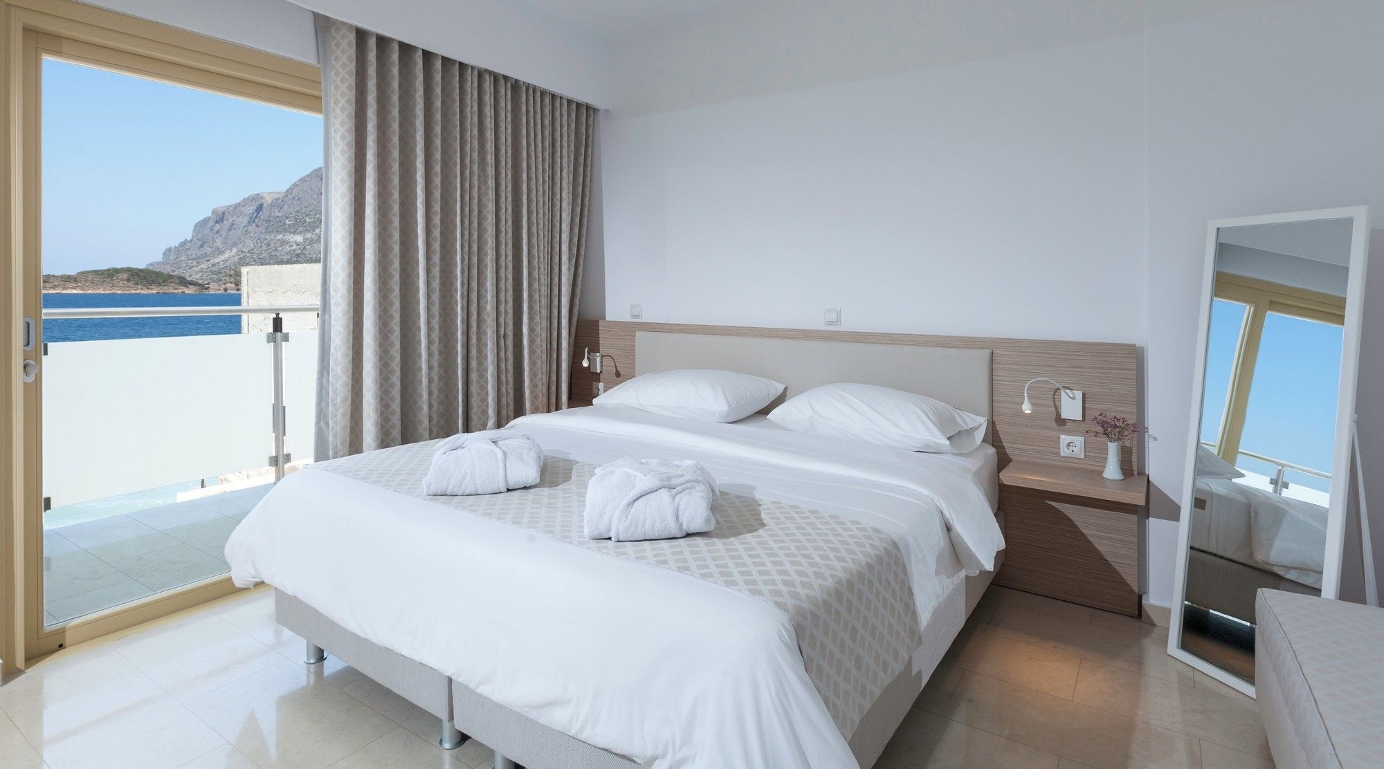 Zephyros Hotel Myrties Extérieur photo